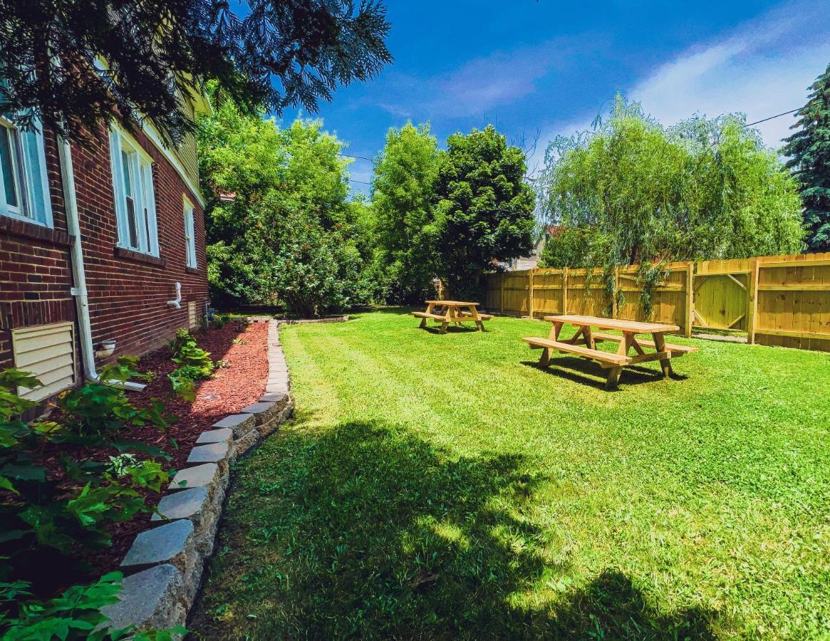 Centrally Located 5Br House In Niagara Falls * Niagara Falls